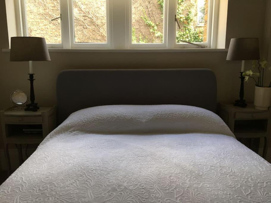 Luxury Bright & Quiet Flat - Chelsea - Earls Court * Londra